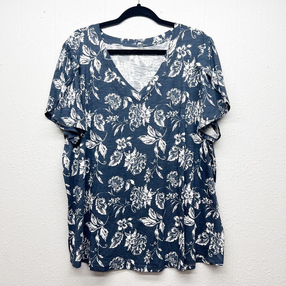 24/7 Maurices Dark Floral Womens Top 2X Dark Boho Flutter Sleeves Casual Relaxed